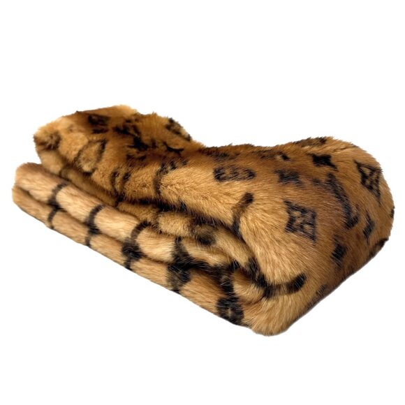 Louis Vuitton Vintage M72245 Monogram Mink Fur Echarpe Vizon Scarf Wrap [106495] - Picture 9 of 11